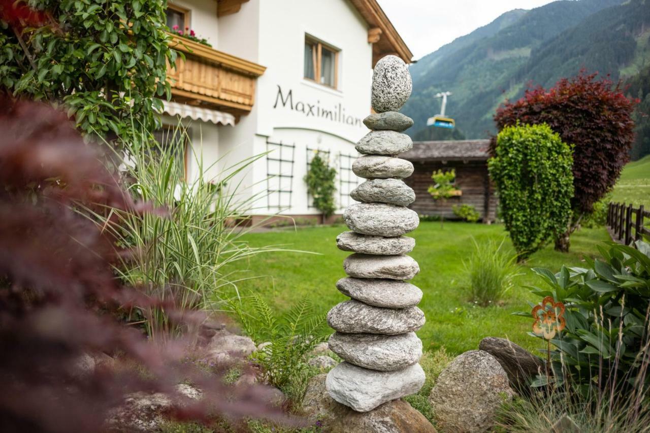 Hotel Maximilian Mayrhofen Exterior photo